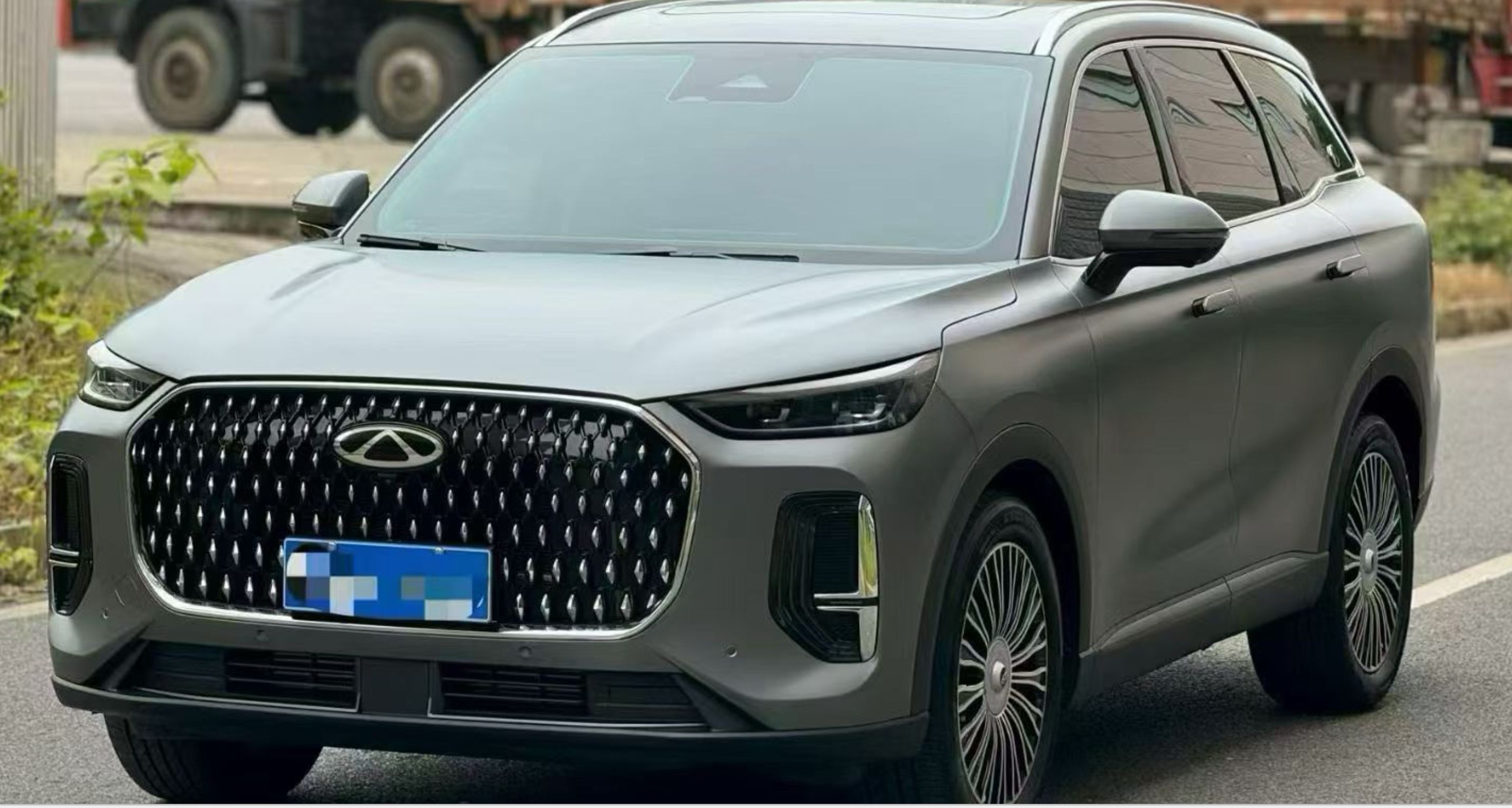 Chery Tiggo 8 Pro matte gray SUV for international export